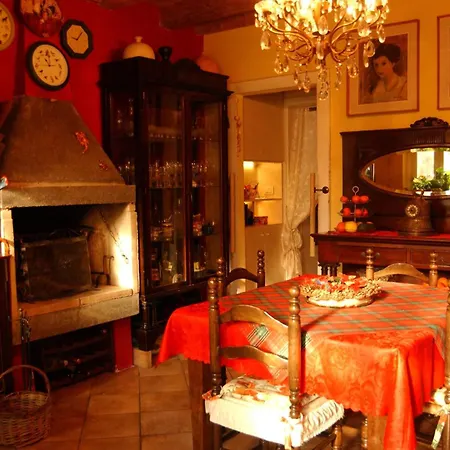 A Casa Di Susi 3* 카스텔누보델가다