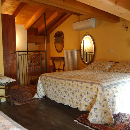 A Casa Di Susi Oda ve Kahvaltı Castelnuovo del Garda